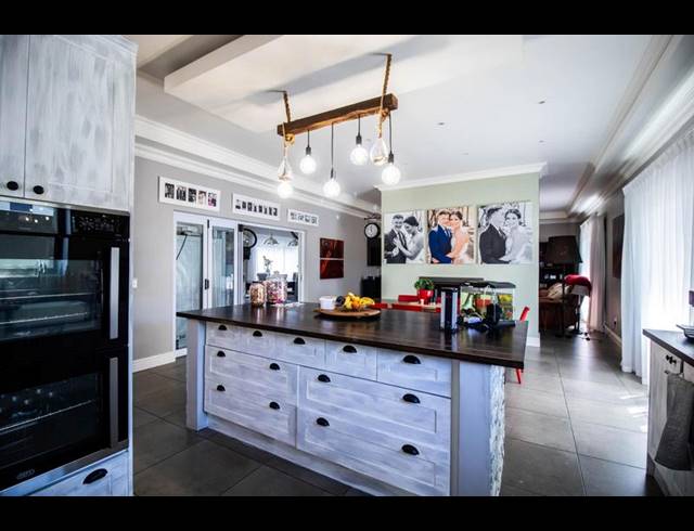 5 BEDROOM HOUSE FOR SALE IN MYBURGH PARK